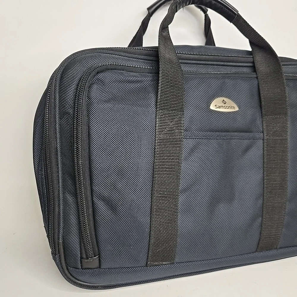 Samsonite Carry On Laptop Expandable Briefcase Luggage Navy‎ Blue